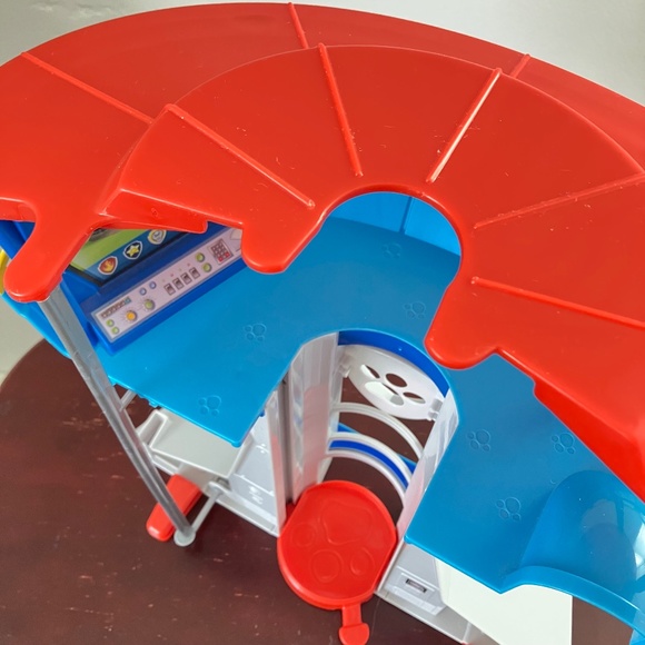 PAW PATROL Lookout Playset with Marshall & Rubble Action Figures - Picture 9 of 16